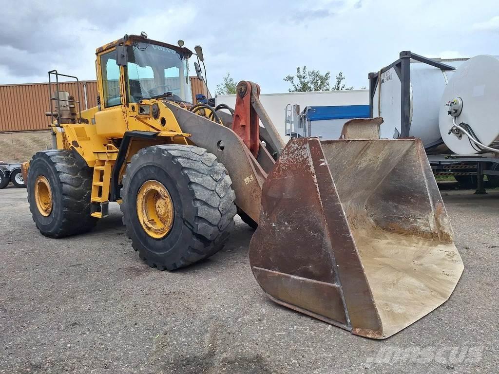 Volvo L220D Radlader