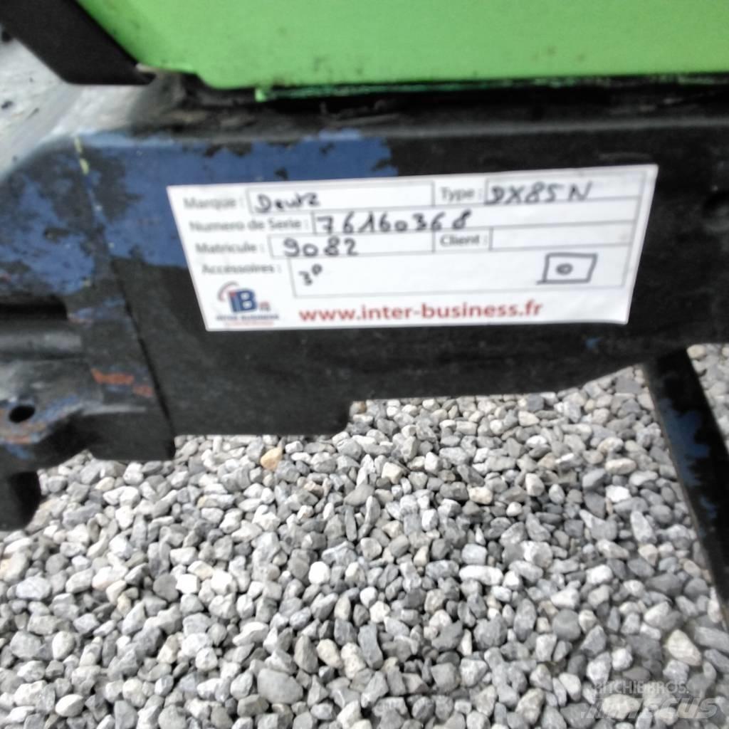 Deutz-Fahr DX85N Traktoren