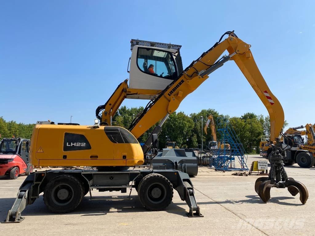 Liebherr LH 22 M Materialumschlag