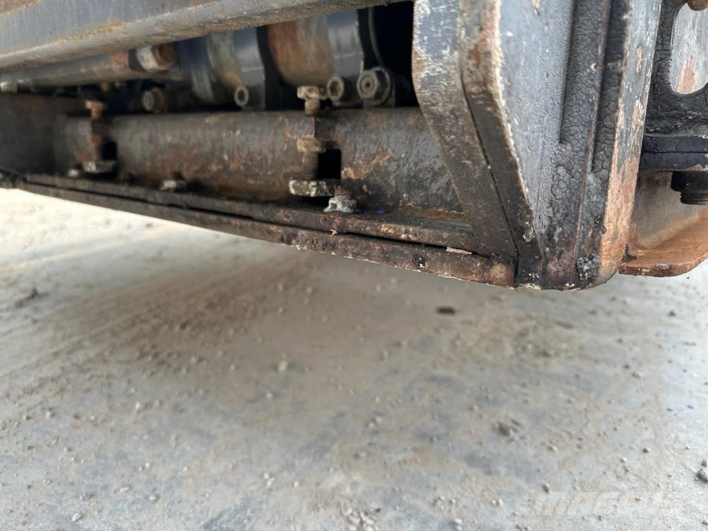 Dynapac F 1200 CS Strassenfertiger