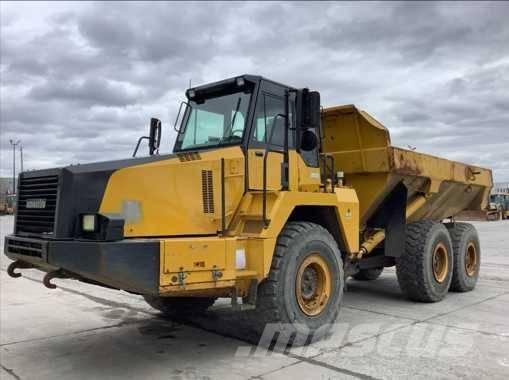 Komatsu HM 300 Dumper - Knickgelenk