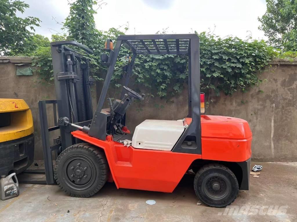 Heli 3 Ton Diesel Stapler