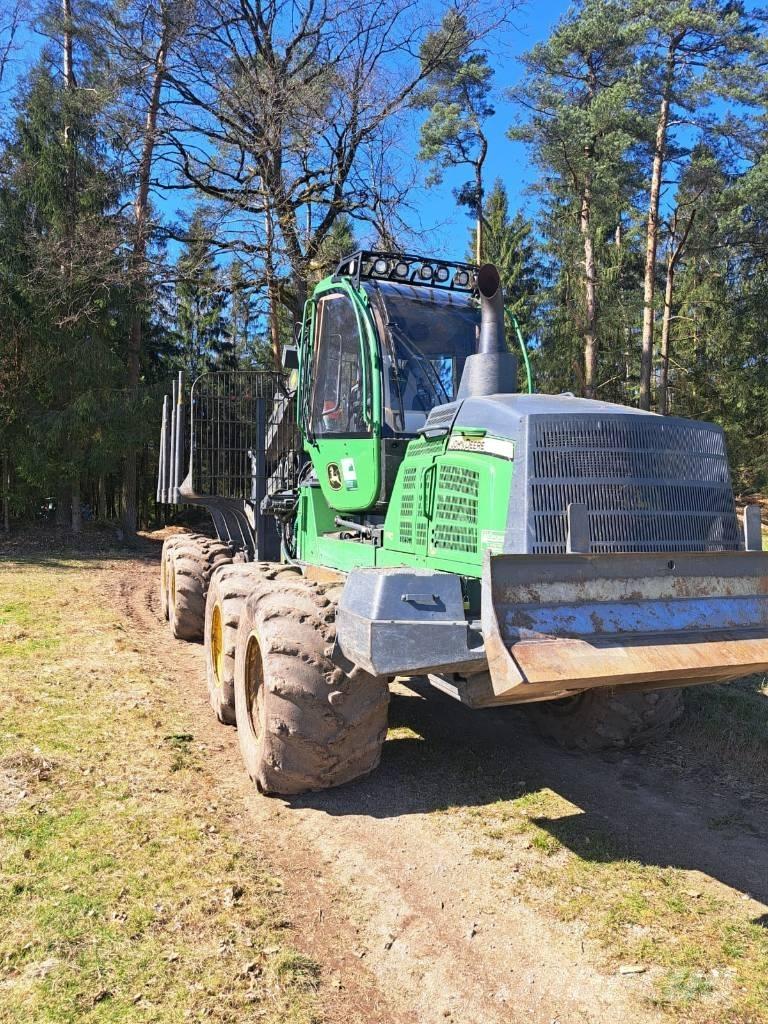 John Deere 1110 G Forwarder