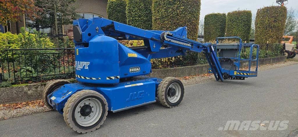 JLG E450aj Gelenkteleskoparbeitsbühnen