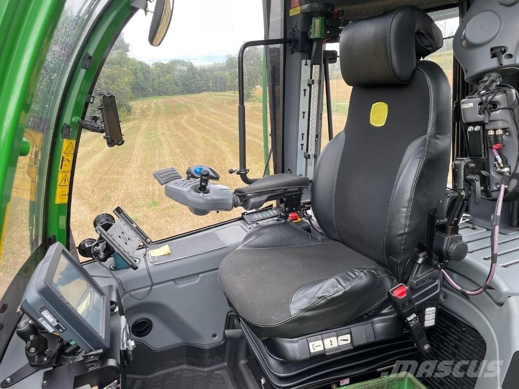John Deere 1270G 8WD Harvester