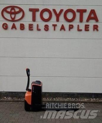 Toyota LWE 200 Niedergabelstapler