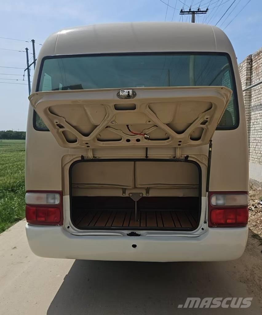 Toyota Coaster Bus Minibusse