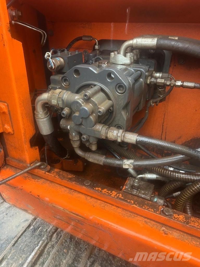 Doosan DX 140 Raupenbagger