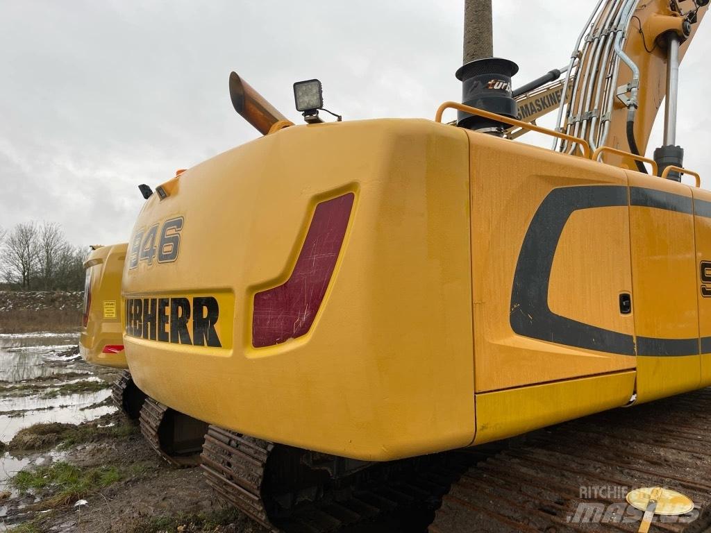 Liebherr R 946 Long Reach Bagger