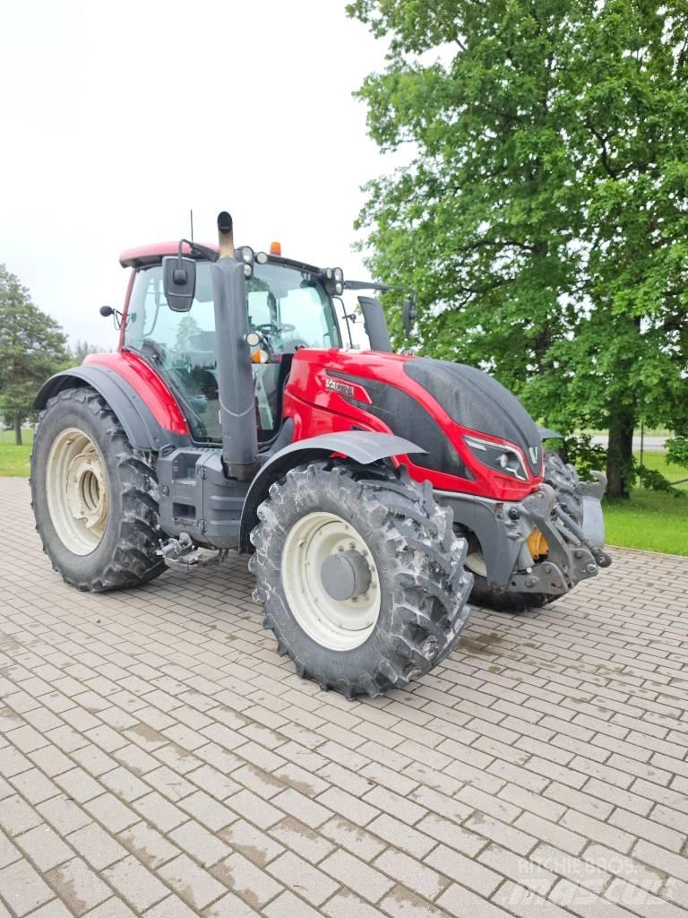 Valtra T 234 Direct Traktoren