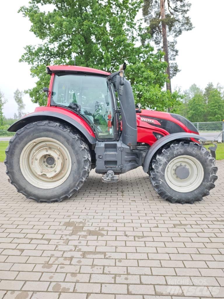 Valtra T 234 Direct Traktoren