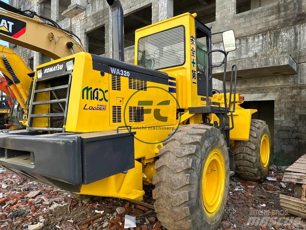 Komatsu WA 320 Radlader