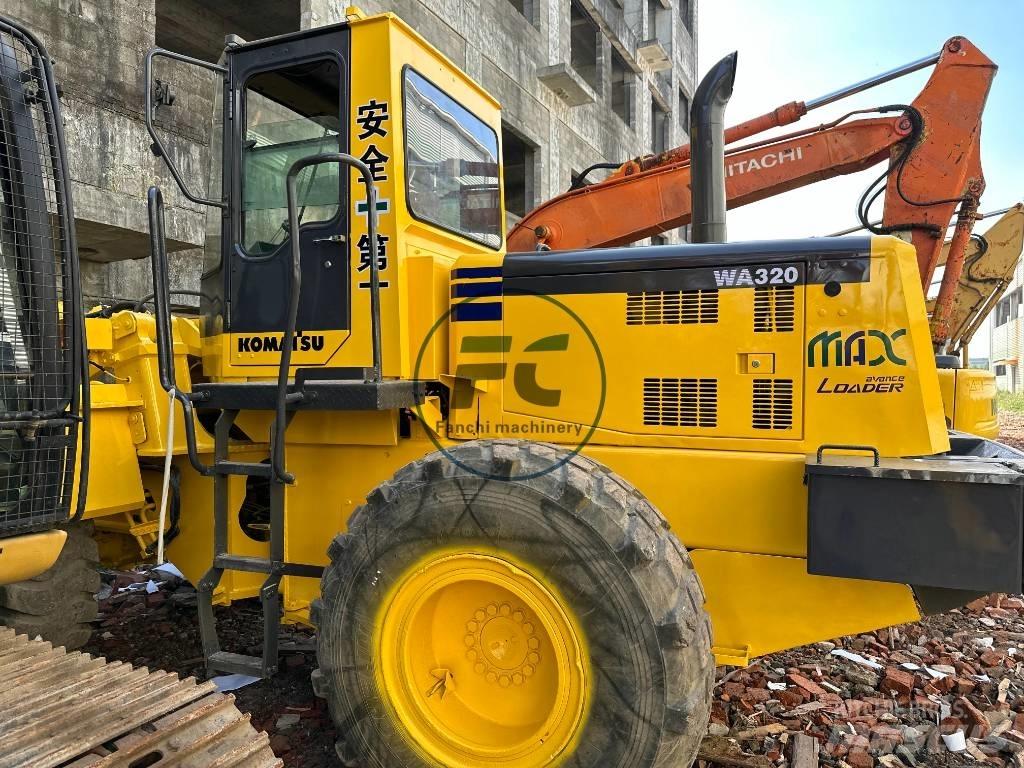 Komatsu WA 320 Radlader