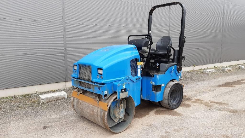 CAT CC24B Tandemwalzen