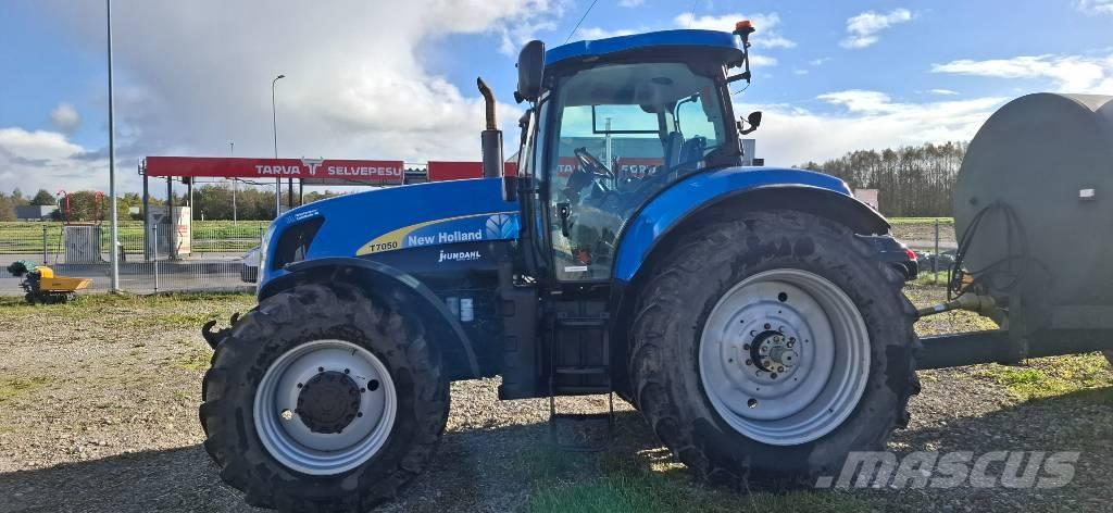 New Holland T7050 Traktoren