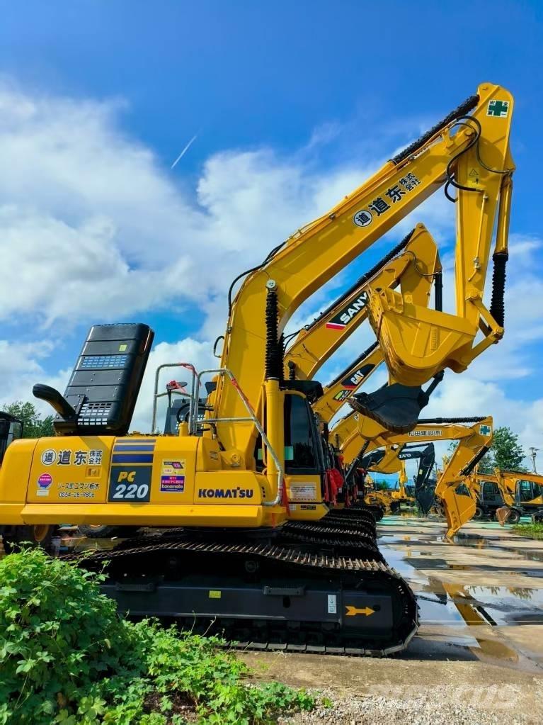 Komatsu PC 220-8 Raupenbagger