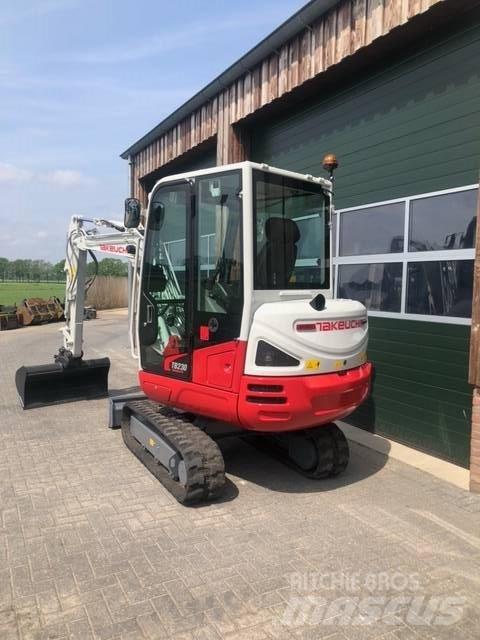 Takeuchi TB230 Minibagger < 7t
