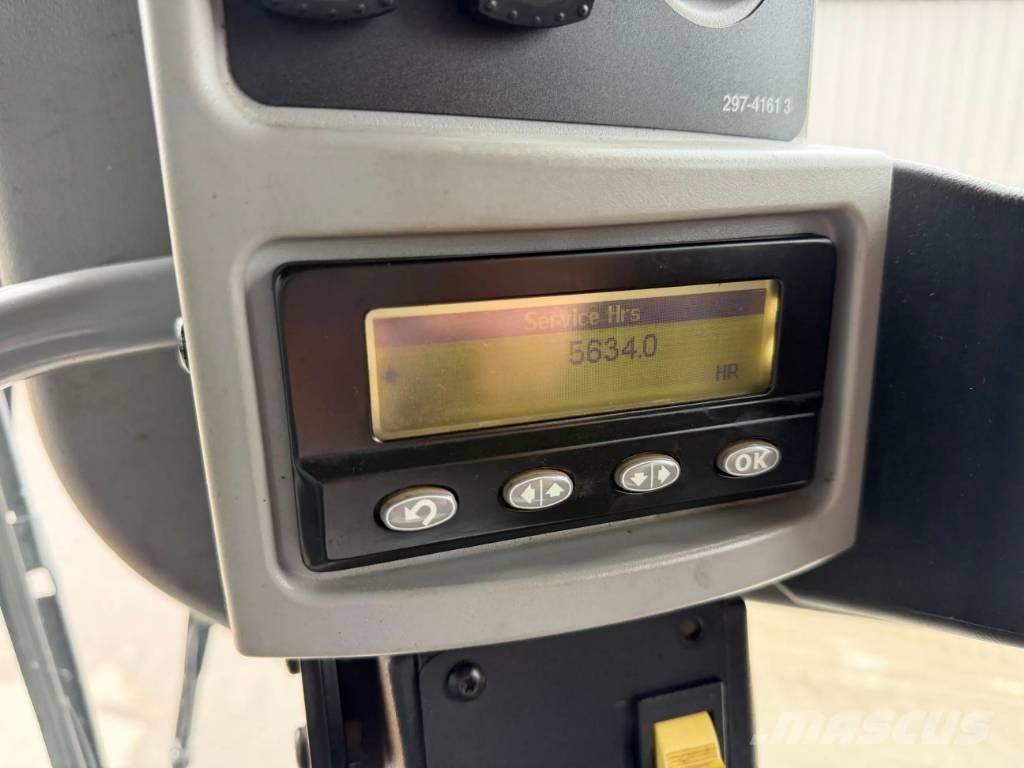 CAT 140M - LOW HOURS Grader