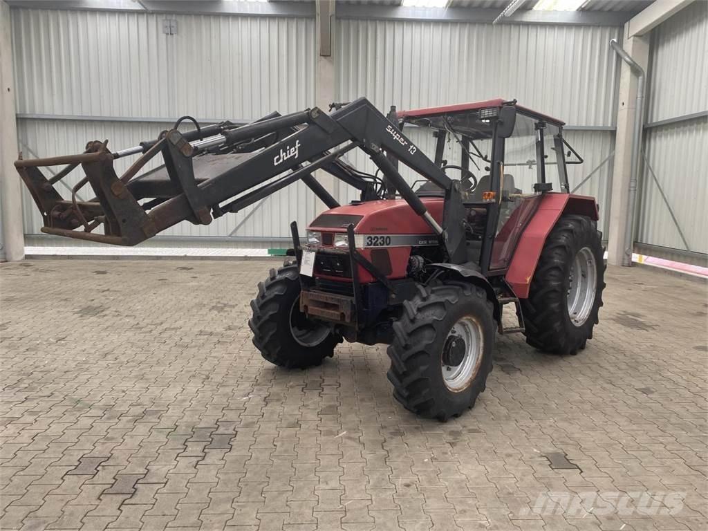 Case IH 3230 Traktoren