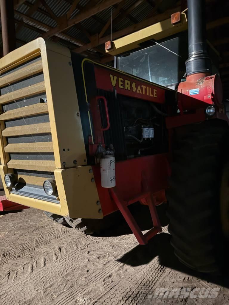 Versatile 835 Traktoren