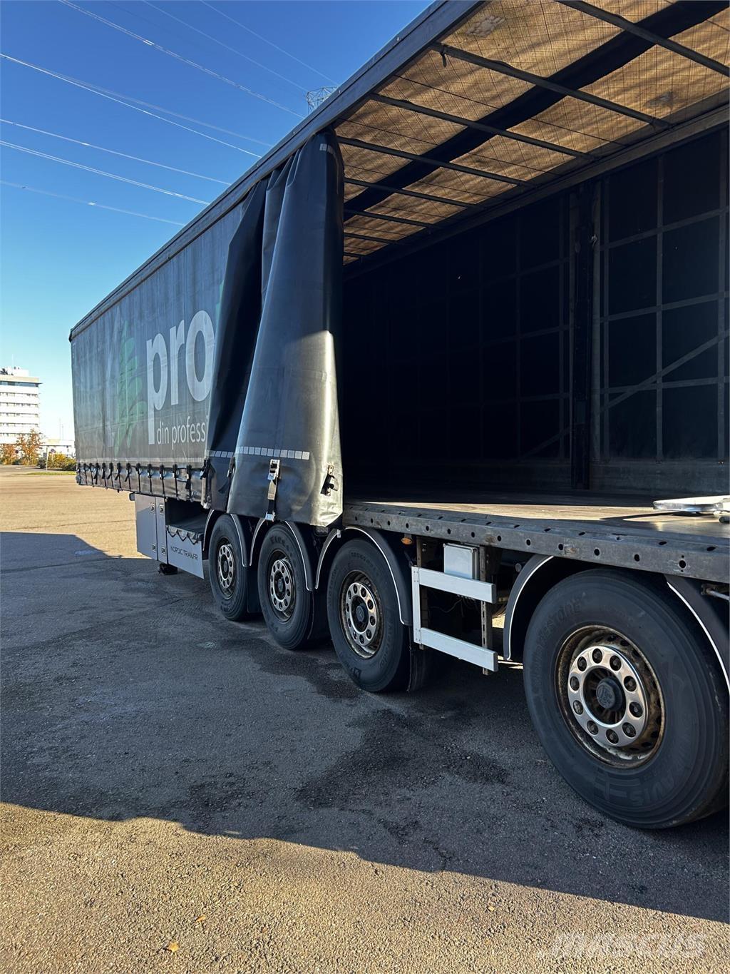 Nordic Trailer  Curtainsiderauflieger
