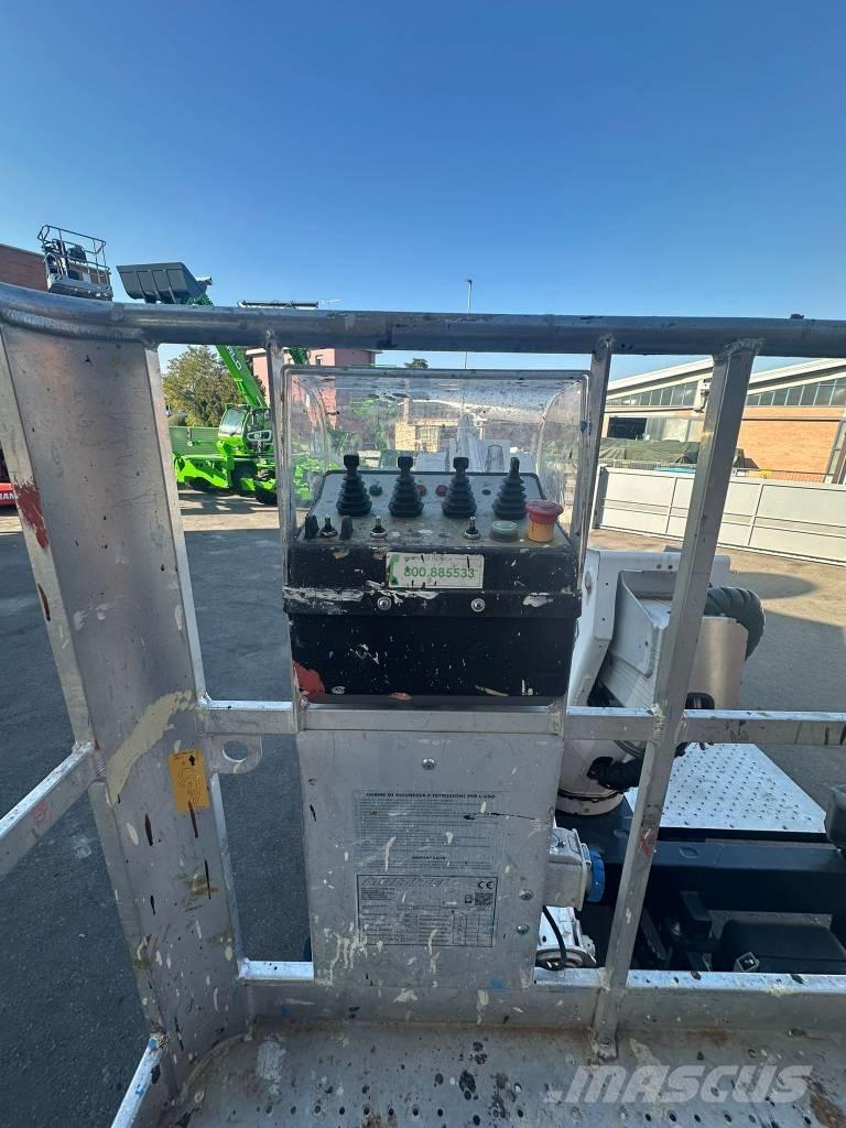 Multitel MX 200 LKW-Arbeitsbühnen