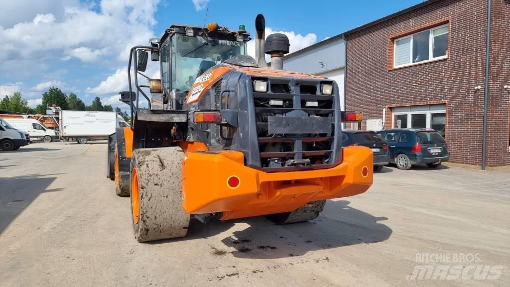 Hitachi ZW 220-6 Radlader