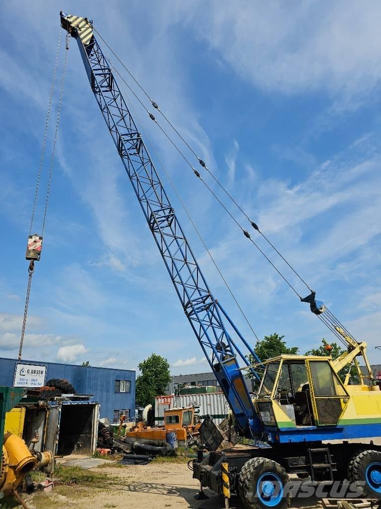 Sennebogen S 1018 M Andere Krane