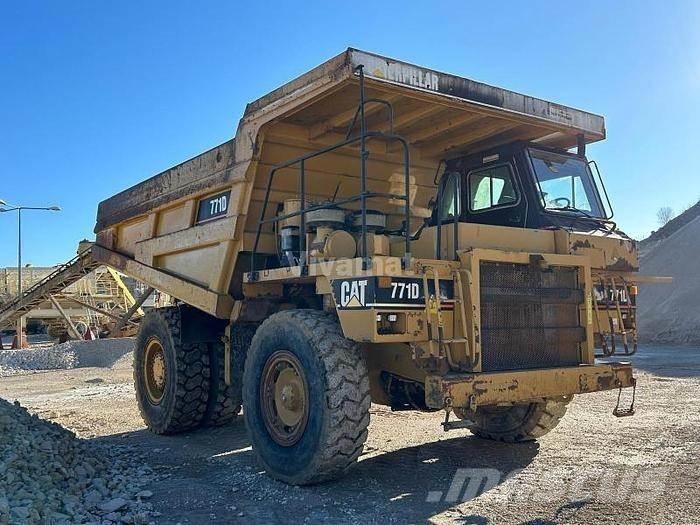 CAT 771D Minidumper
