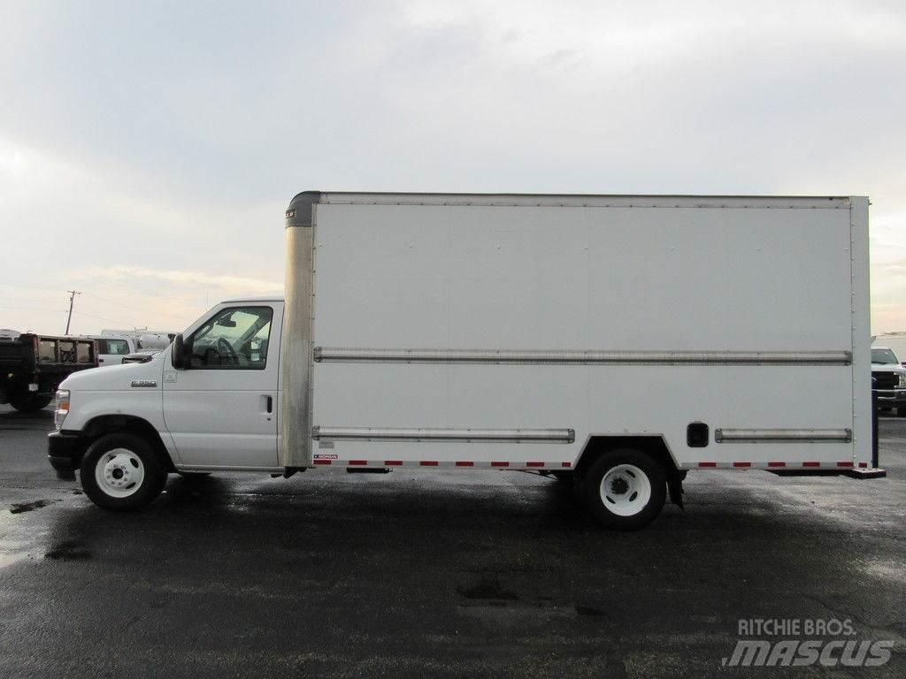 Ford E-350 Kastenaufbau