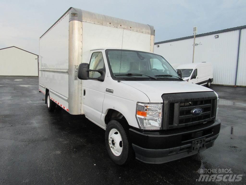 Ford E-350 Kastenaufbau