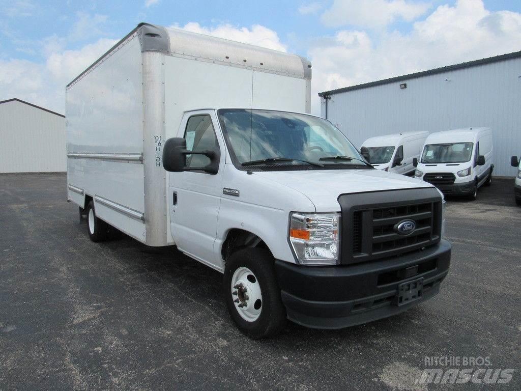 Ford E-350 Kastenaufbau