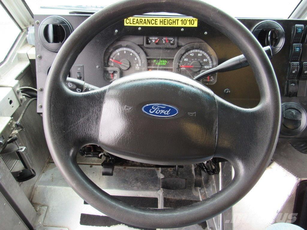 Ford E-450 Kastenaufbau