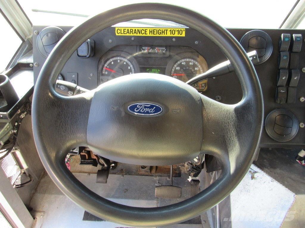 Ford E-450 Kastenaufbau