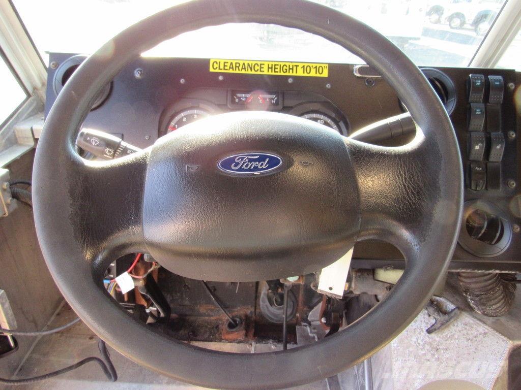 Ford E-450 Kastenaufbau