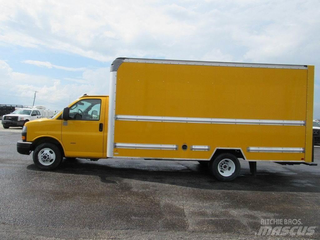 GMC Savana 3500 Kastenaufbau