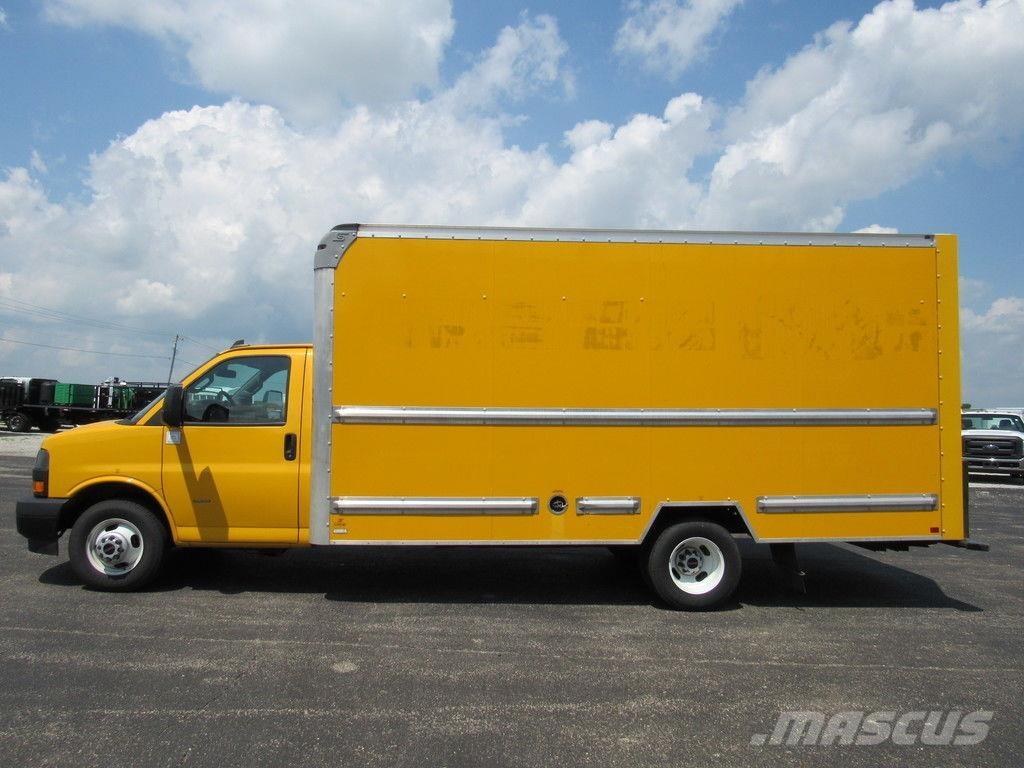 GMC Savana 3500 Kastenaufbau
