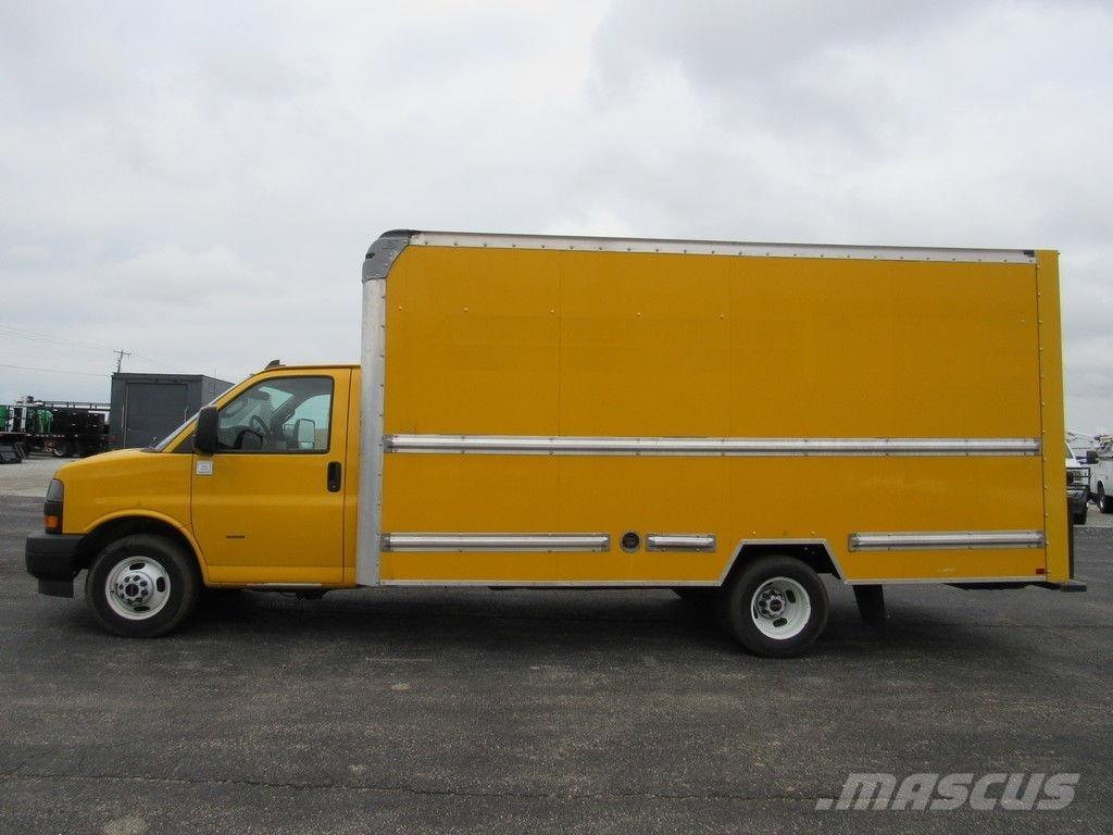 GMC Savana 3500 Kastenaufbau
