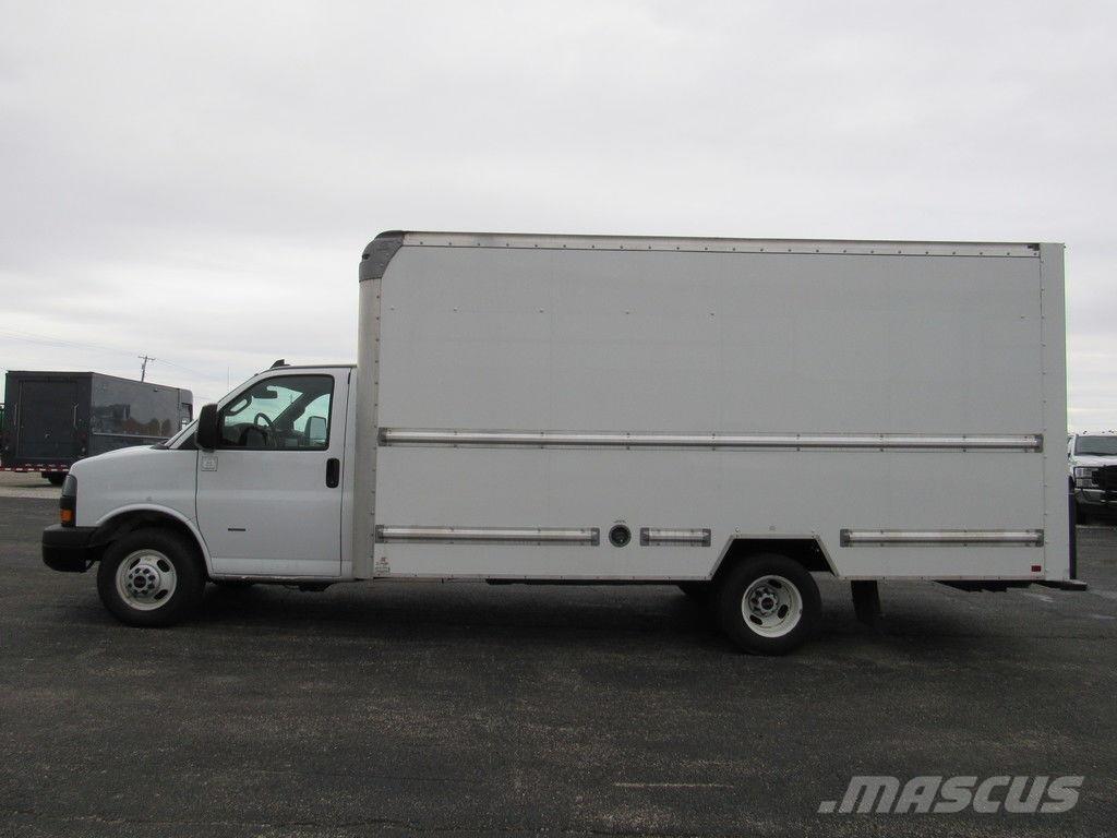 GMC Savana 3500 Kastenaufbau