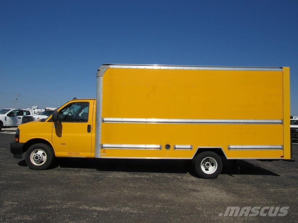 GMC Savana 3500 Kastenaufbau