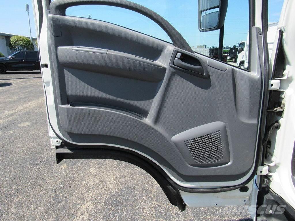 Isuzu NPR Kastenaufbau