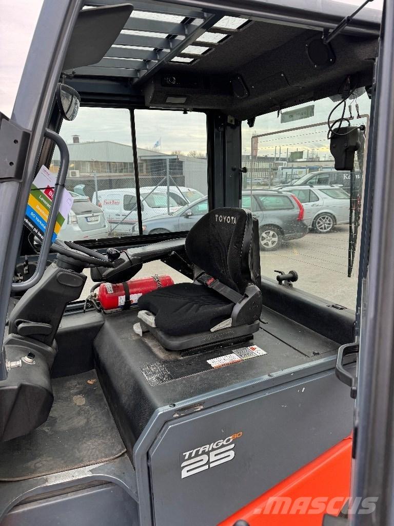 Toyota 8FBMKT25 Elektro Stapler