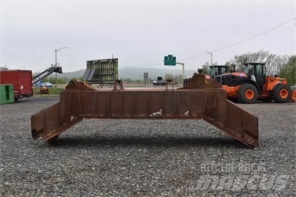 CAT D8N Planierschilder/Scharen