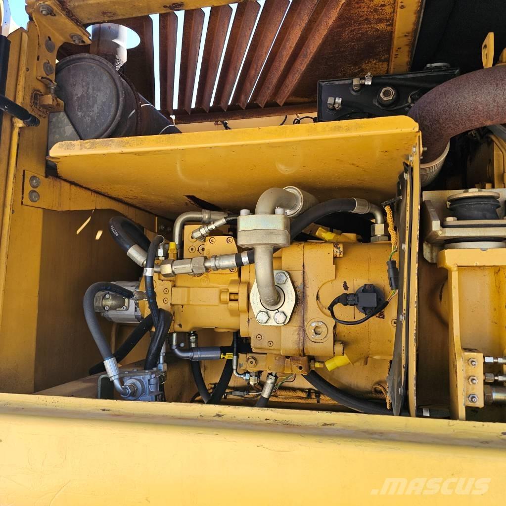 CAT 322 C Mobilbagger