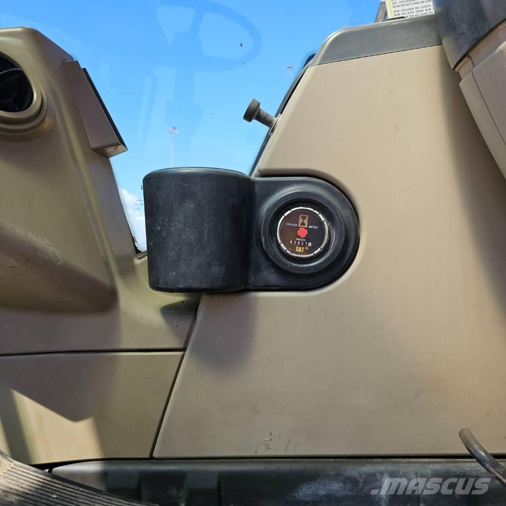 CAT 322 C Mobilbagger