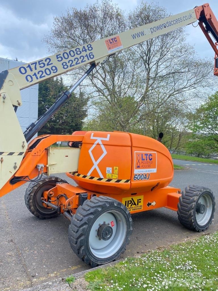 JLG 600 AJ Gelenkteleskoparbeitsbühnen