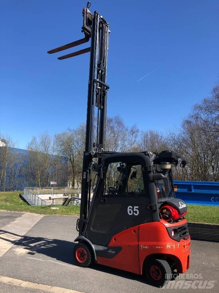 Linde H 16 T-01 Gas Stapler