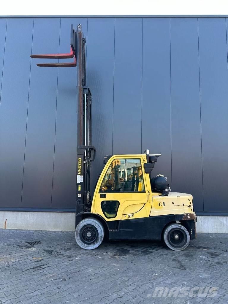 Hyster H5.5FT Gas Stapler
