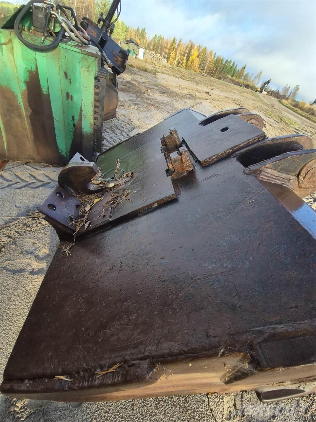  Kynsikauha NTP 30 Schaufeln