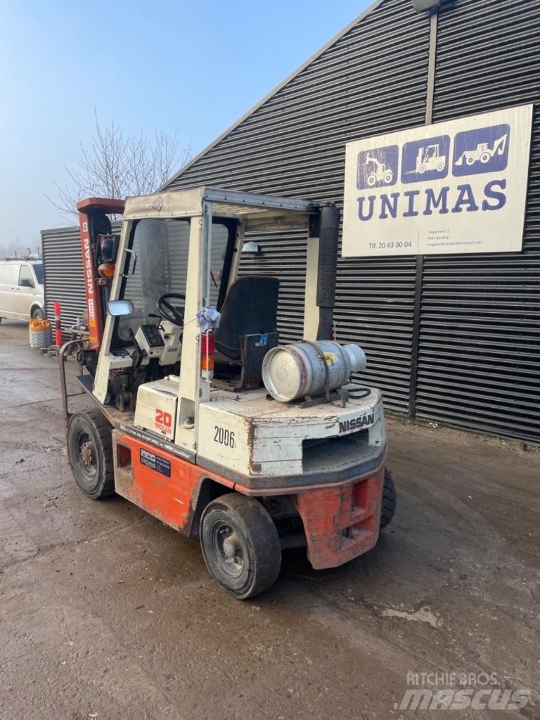 Nissan FG20 Gas Stapler